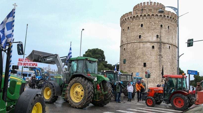 Συνεχίζονται οι κινητοποιήσεις των αγροτών: Τρακτέρ και στον Λευκό Πύργο